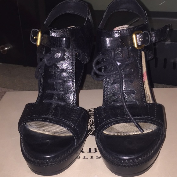 Burberry heels - Picture 6 of 7